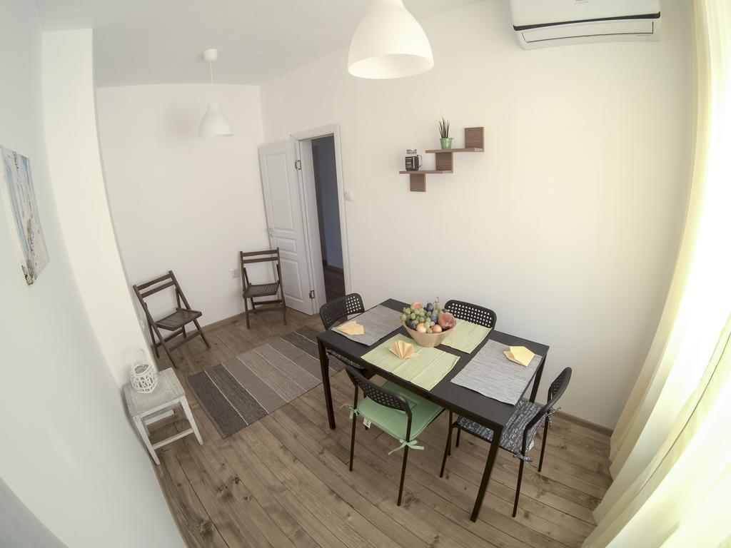 Graf Ignatiev - 3Br Apart Sofia Esterno foto